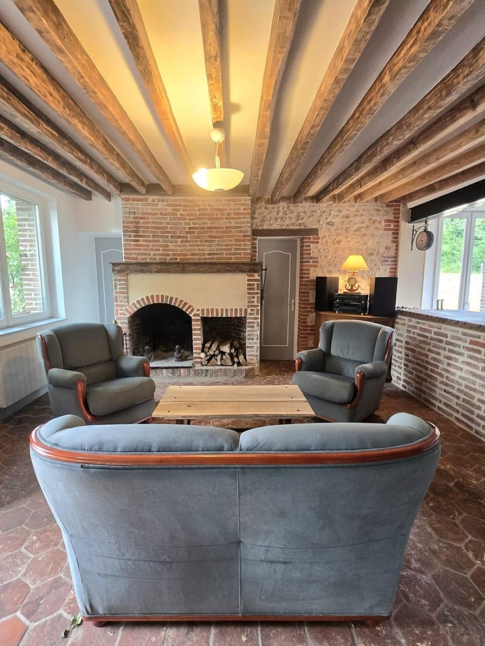 Living room, Seating area, fireplace