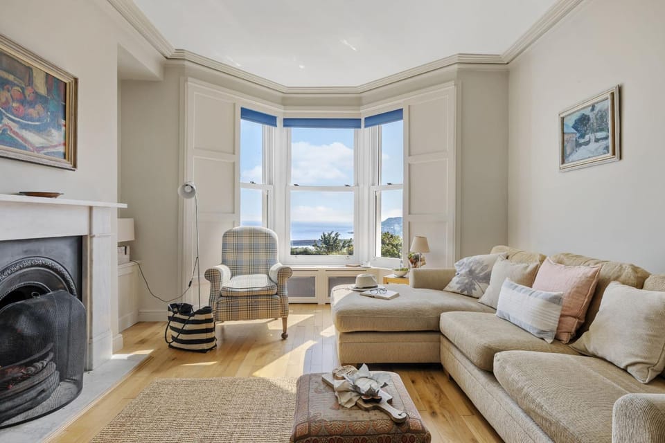 Living room, Sea view