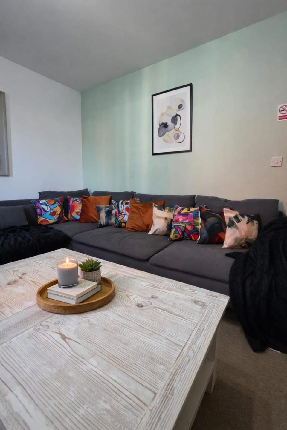 Living room, Seating area