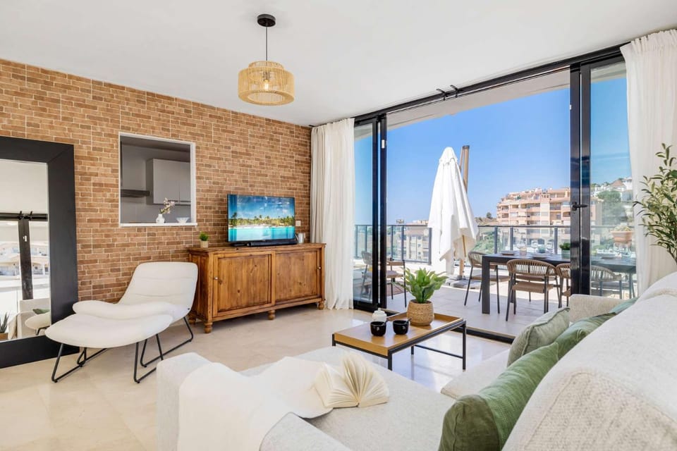 Riviera Ocean View Penthouse - ref 97 Apartment in Sitio de Calahonda