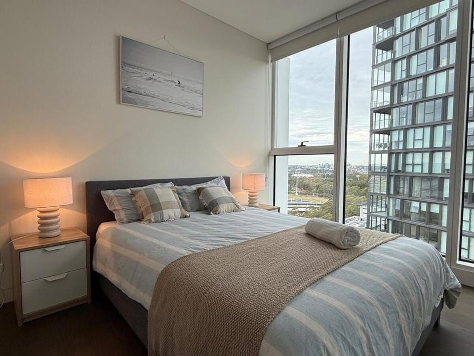 Golden Hours in Olympic park 2Bed2Bath - Free Carpark Gym Apartment in Lidcombe