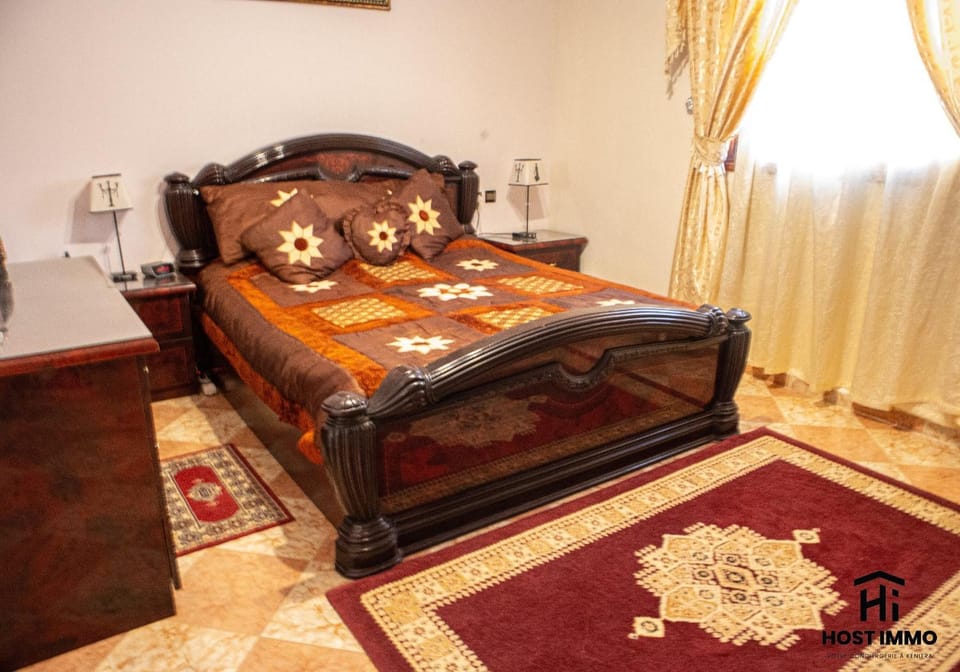 Bed, Decorative detail, Bedroom, cot, storage
