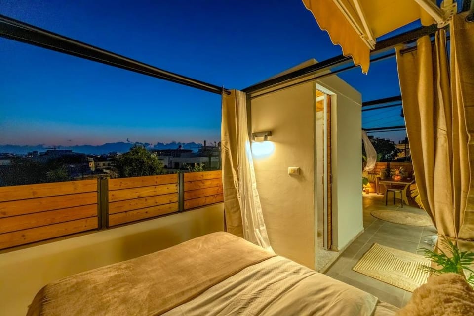 Le Nid Terrace Apartment in Chania
