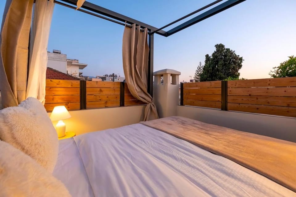 Le Nid Terrace Apartment in Chania