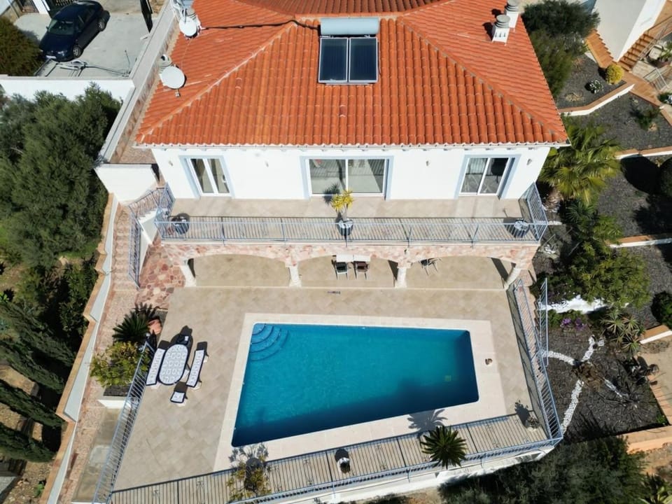 Villa con piscina y espectaculares vistas al mar Villa in Alt Empordà