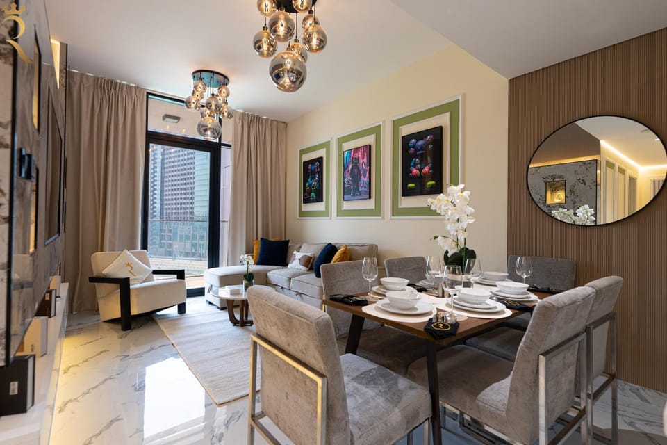 Living room, Dining area