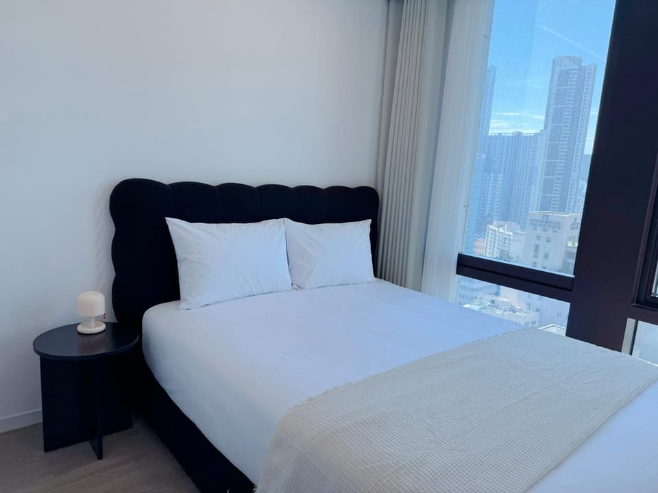 Stay Morden, Stay MooD Apartment in Busan