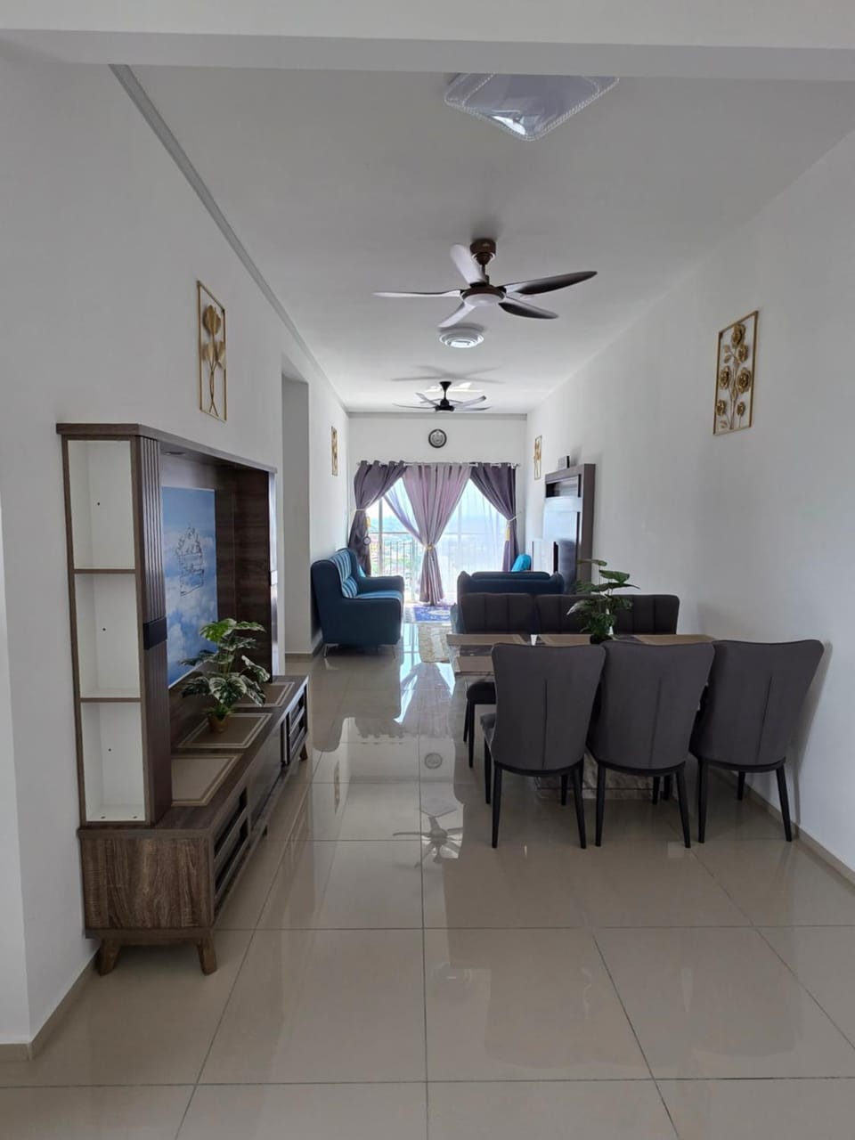 Living room, Dining area