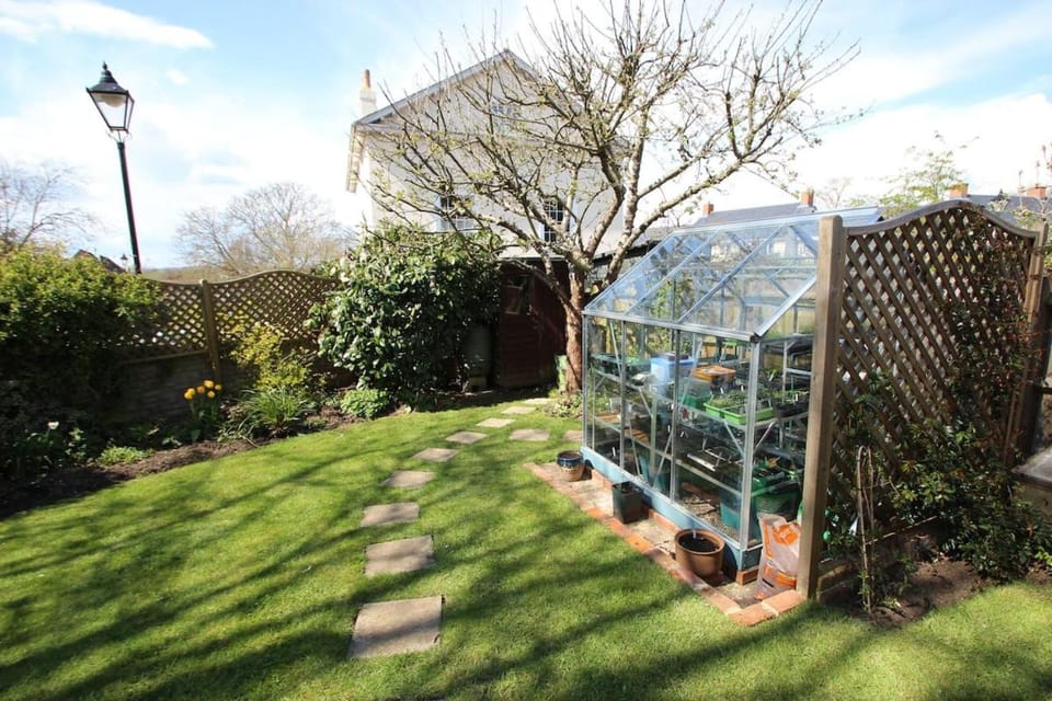 Charming Iffley Village Home Near Oxford & Thames Apartment in Oxford