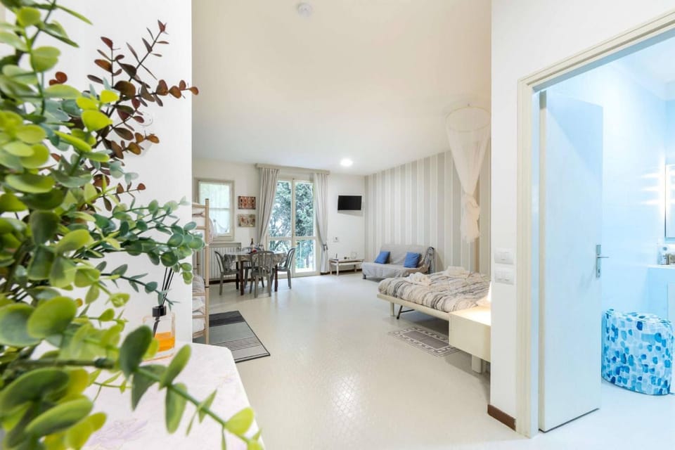 Charming Studio Apartment with Ocean View in Riccione Apartment in Riccione