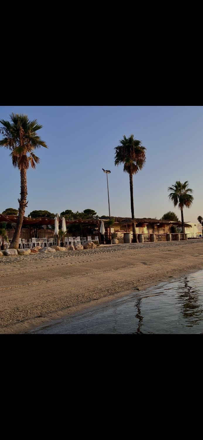 STUDIO MEZE à 100 mètres de la plage Apartment in Mèze