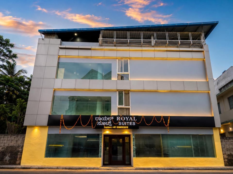 Property building, Facade/entrance