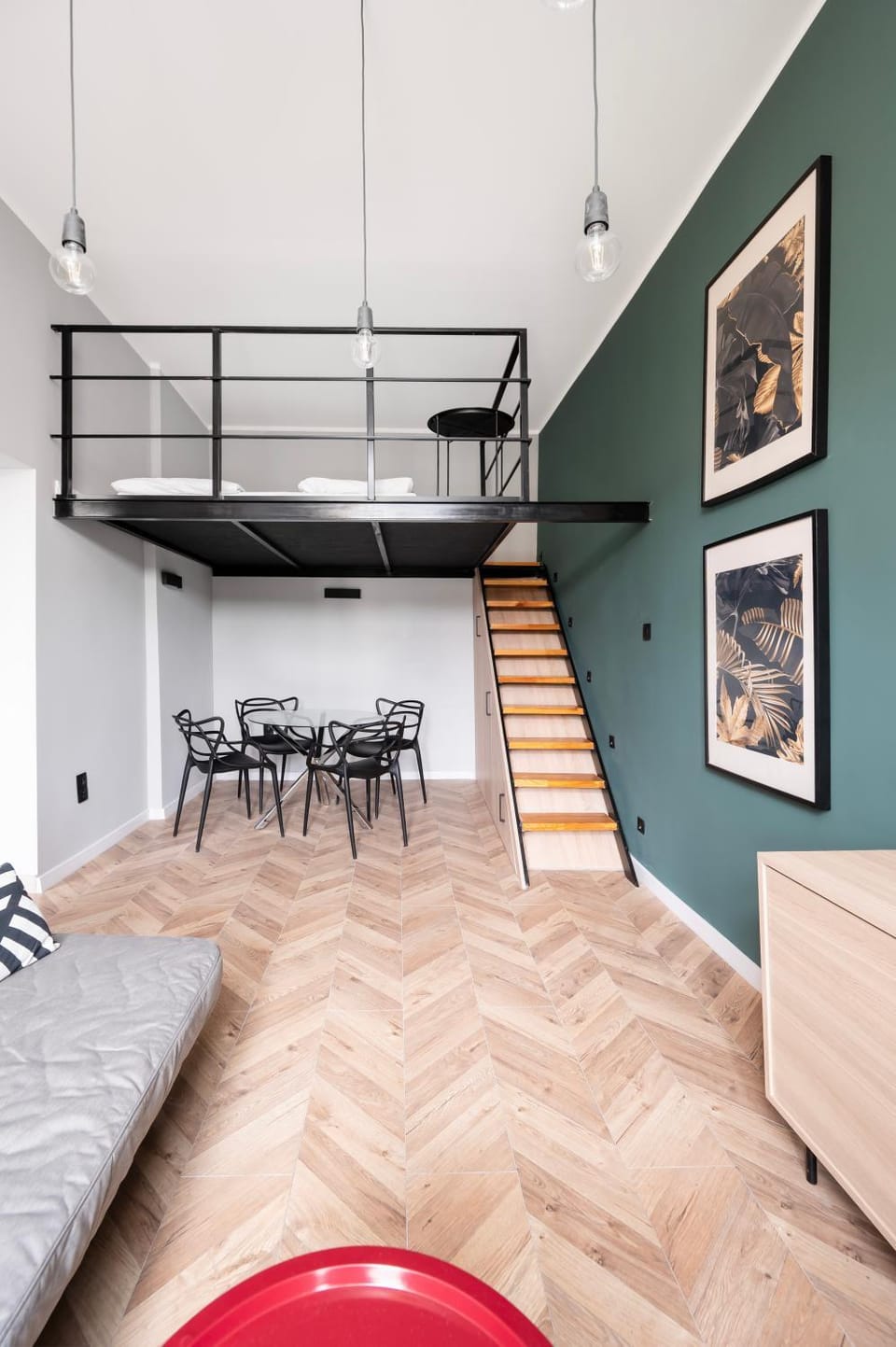Bed, Living room, Photo of the whole room, Seating area, Dining area, Bedroom