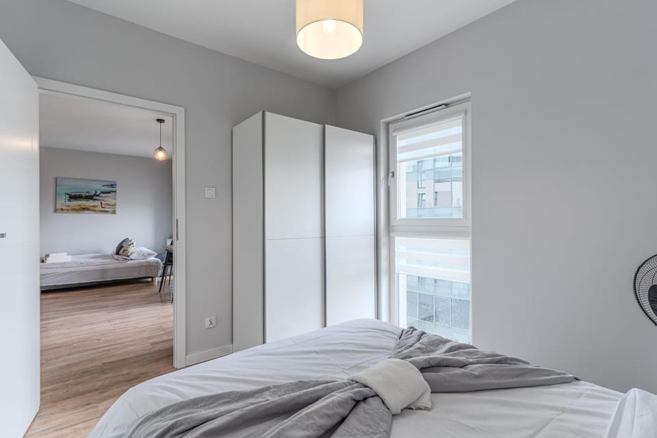 Bed, Photo of the whole room, Bedroom, towels, wardrobe