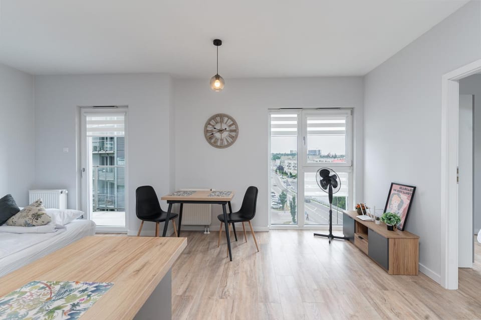 Living room, Photo of the whole room, Seating area, Dining area