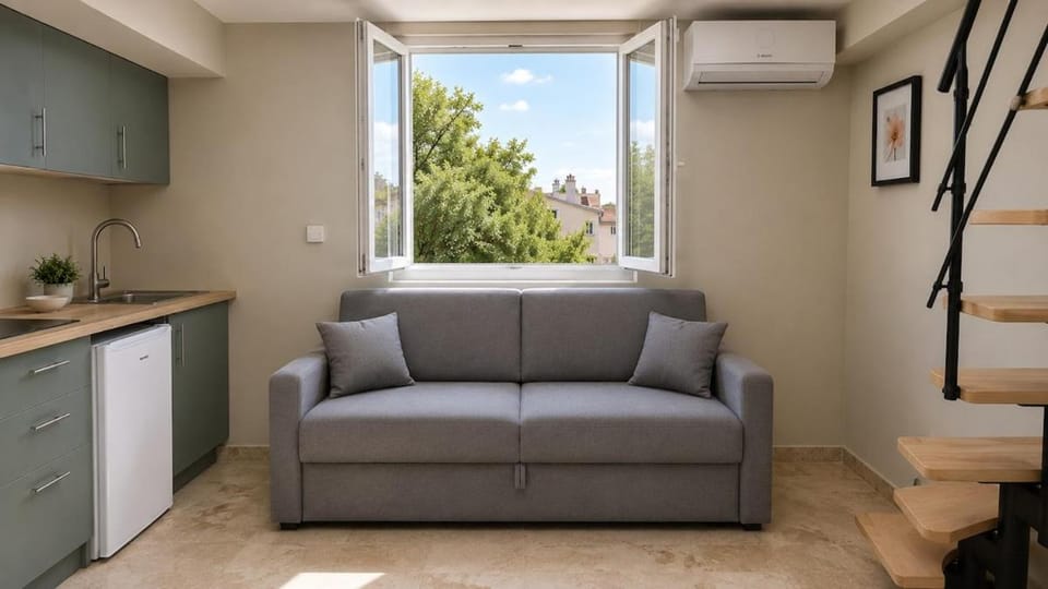 Kitchen or kitchenette, Living room, air conditioner