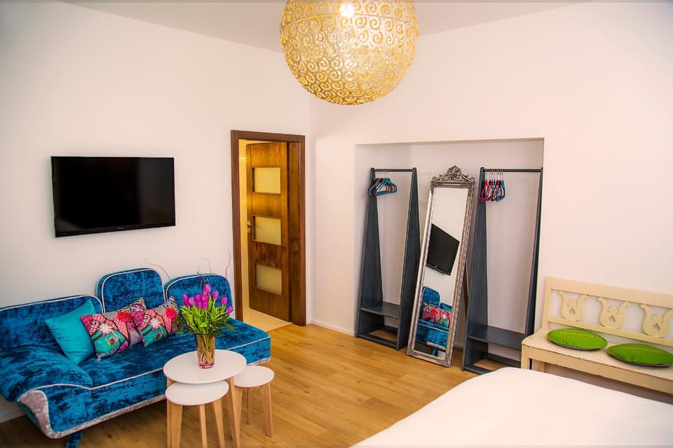 Shower, Patio, Seating area, Bedroom