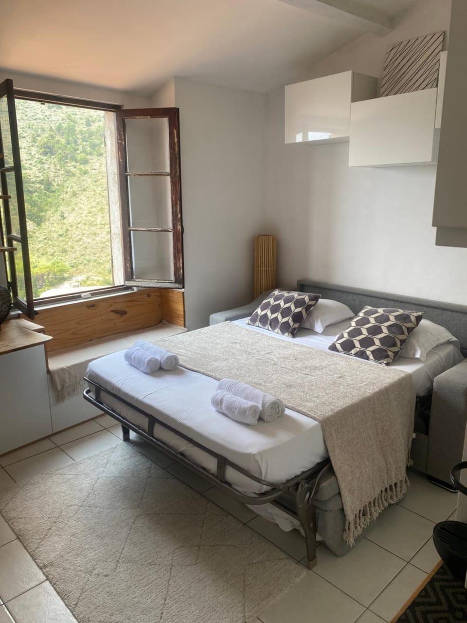 Studio with sea and mountain view Apartment in Provence-Alpes-Côte d'Azur