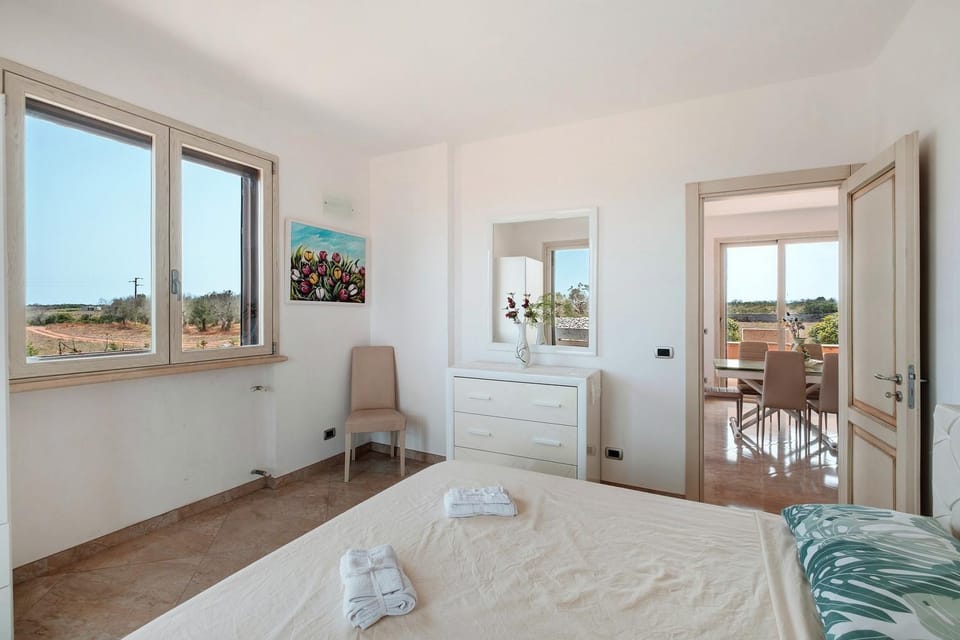 Property building, Living room, Bedroom