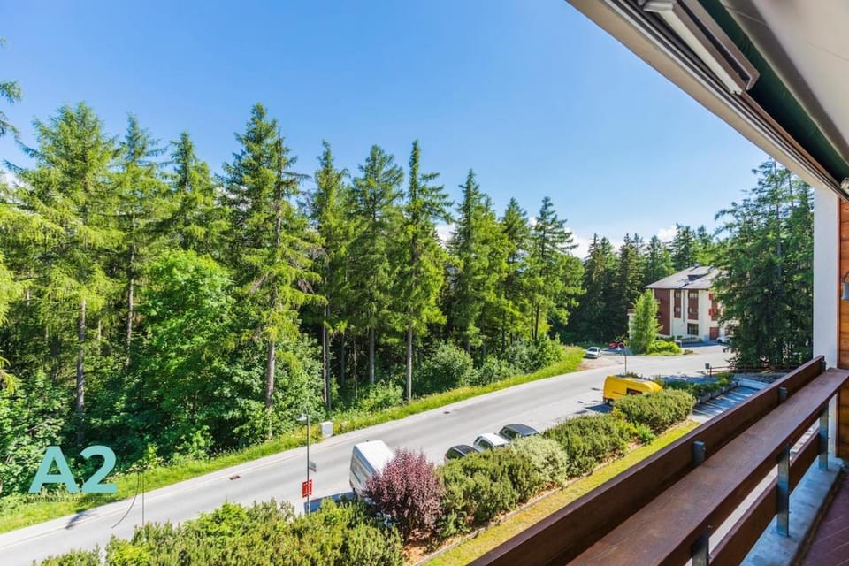Appartement rénové à 7 minutes du centre au pied de la forêt Apartment in Sierre