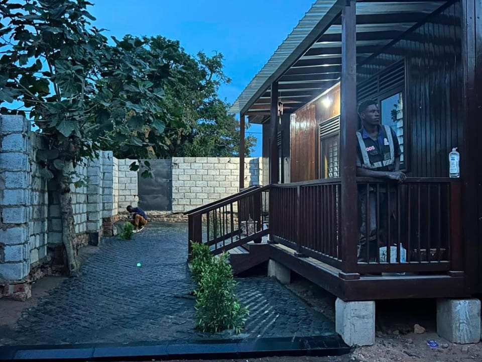 Embawwo Rustic Cabin Cabin in Uganda