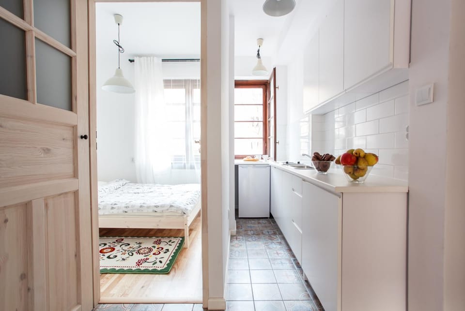 Blooming Rose Apartment Footsteps of Old Town Apartment in Gdansk