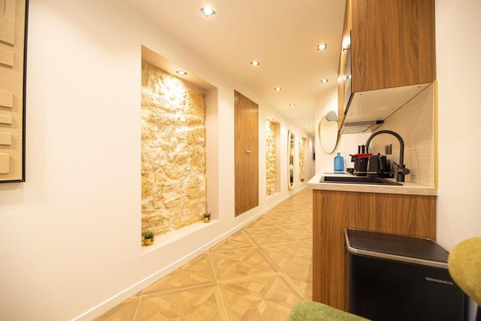 Modern Studio in Central Paris with AC Apartment in Paris