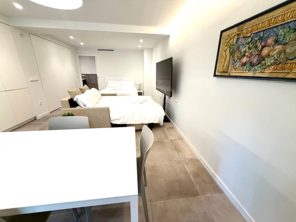 Living room, Seating area, Dining area