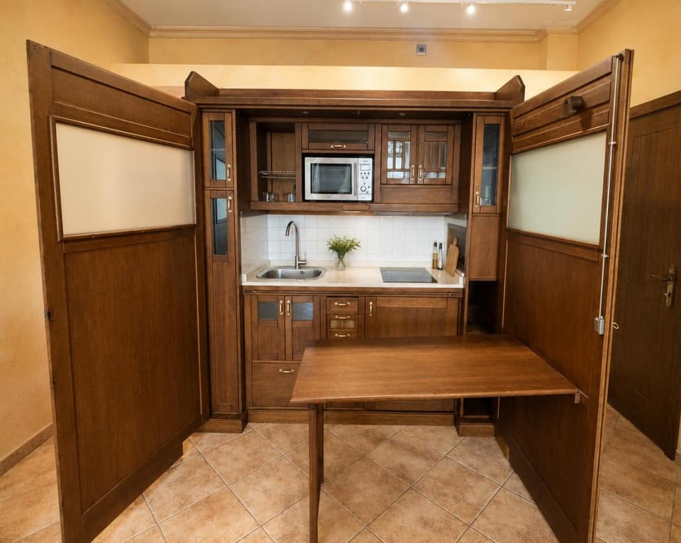Kitchen or kitchenette