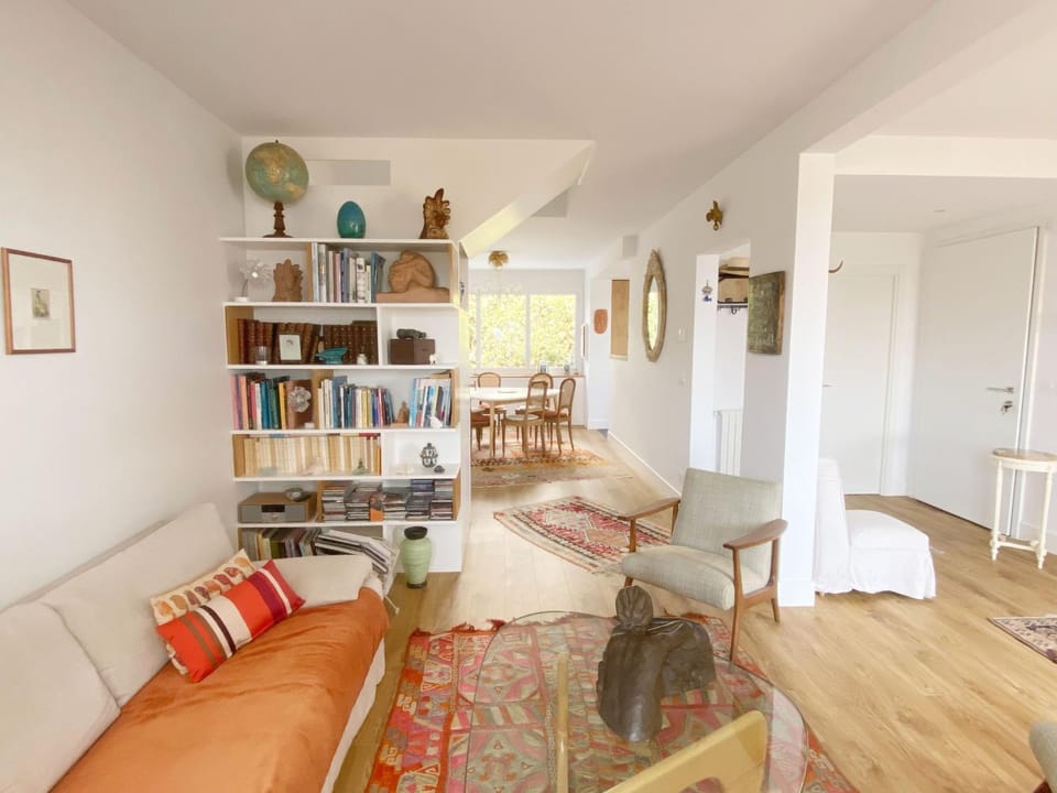 Property building, Living room