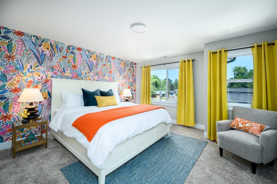 Bed, Bathroom, Bedroom, children, young children, Family, heating, wardrobe, air conditioner