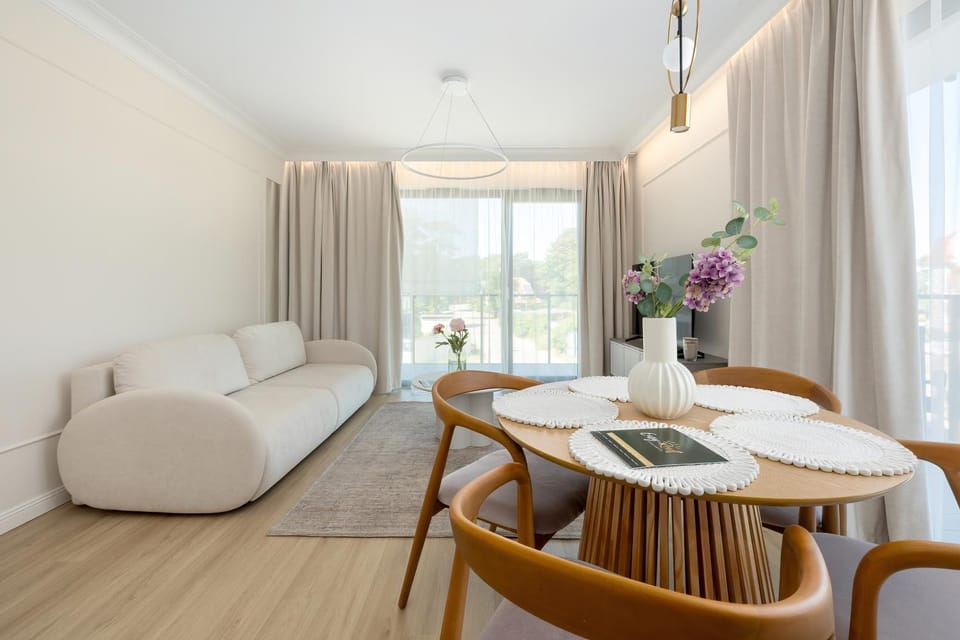 Rezydencja Niechorze D203 IDEALNY przy Plaży, Basen, Sauna i Jacuzzi w budynku - 5D Apartments Apartment in West Pomeranian Voivodeship, Poland