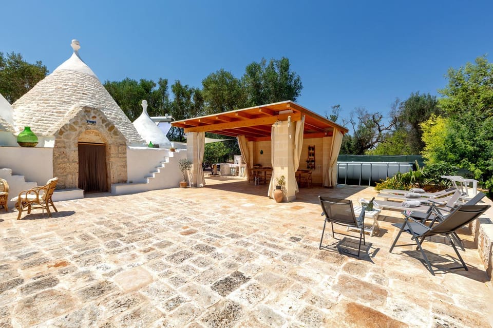 Property building, Patio