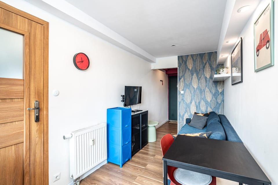 TV and multimedia, Seating area