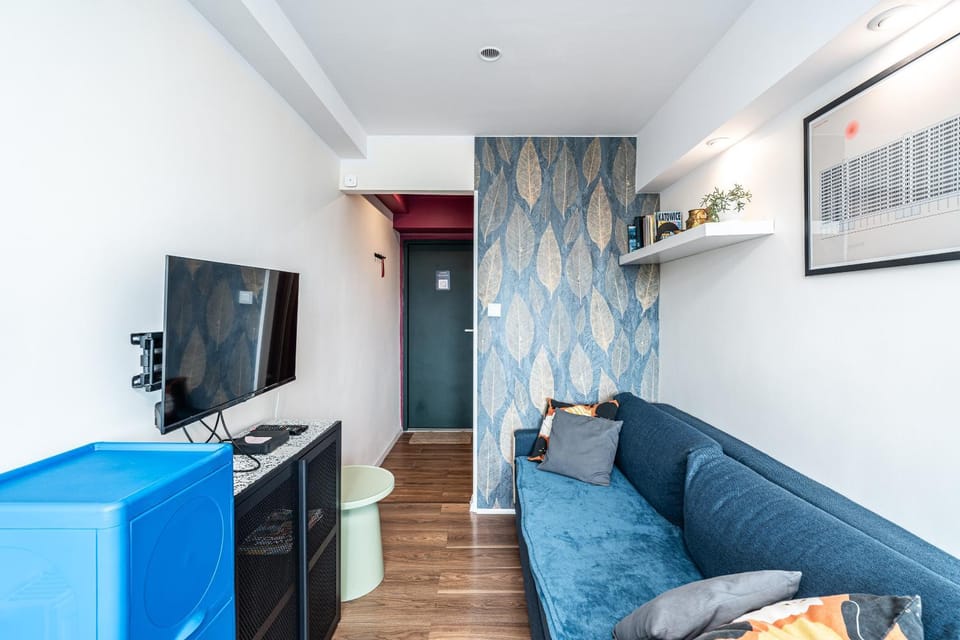 TV and multimedia, Seating area