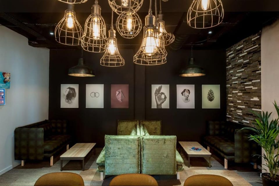 Seating area