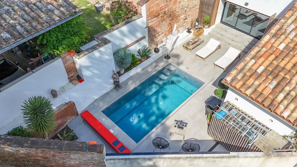 Property building, Pool view, Swimming pool, sunbed