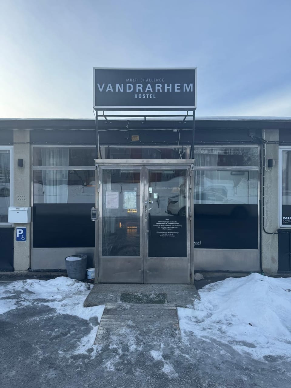 Facade/entrance