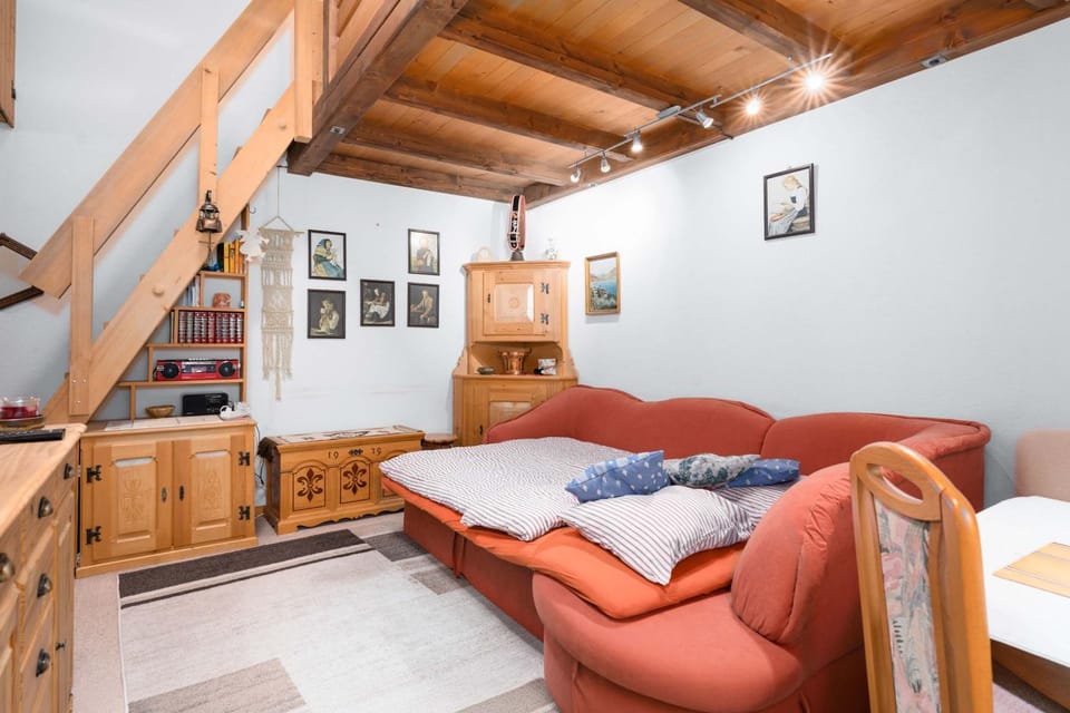 Cozy Diemtigtal Maisonette - Alpine Charm Parking Apartment in Canton of Valais