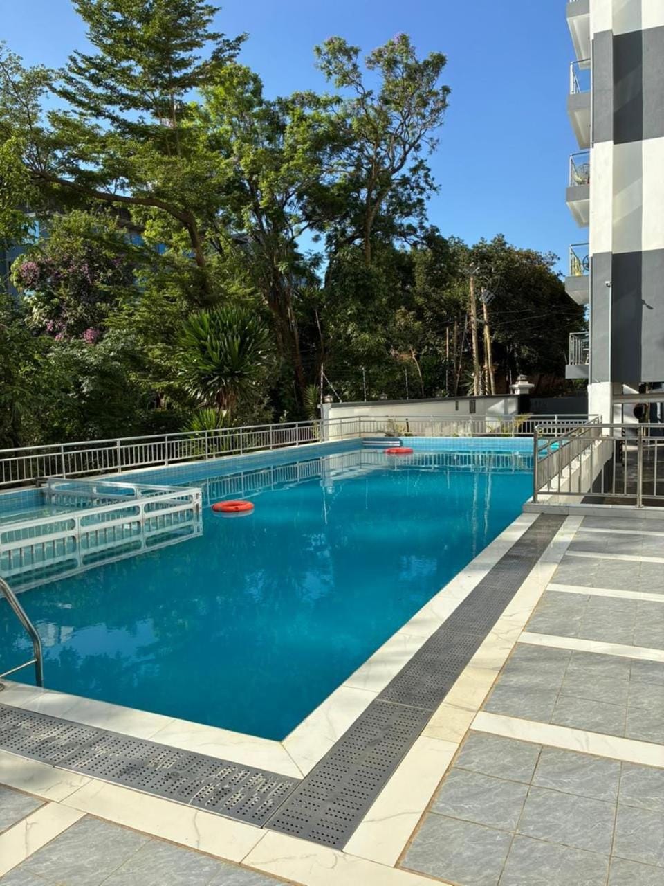 Luxury 2-Bedroom Apartment Bed and Breakfast in Nairobi County