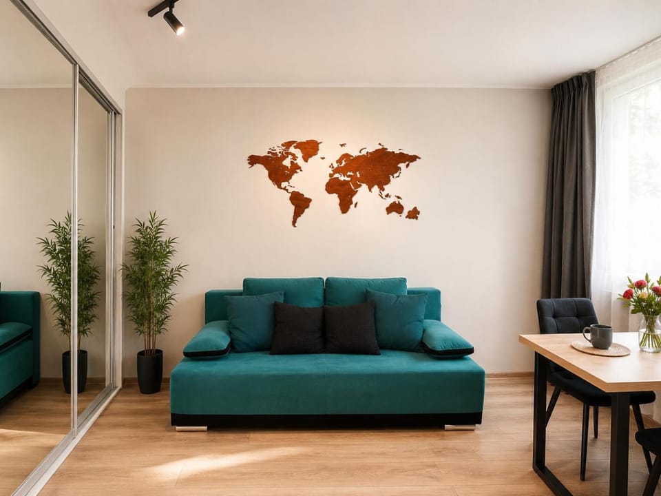 Communal lounge/ TV room, TV and multimedia, Living room, Seating area, Dining area, Bedroom, wardrobe