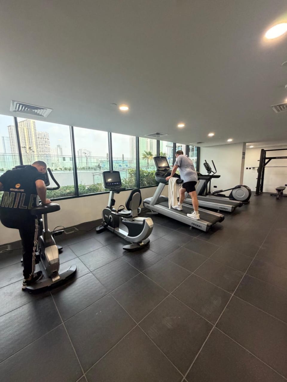 Luxury Canal View Studio Prime Location Apartment in Abu Dhabi