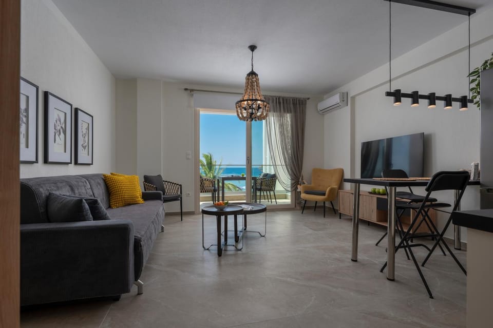 White Pearl Beach Front Apartment in Halkidiki