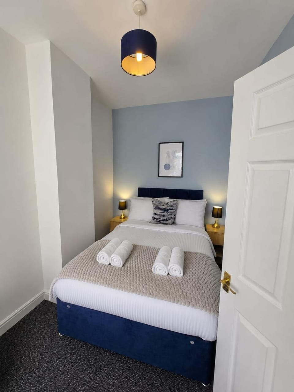 3 Bedroom Home Near Beach Sleeps 7 House in Cleethorpes