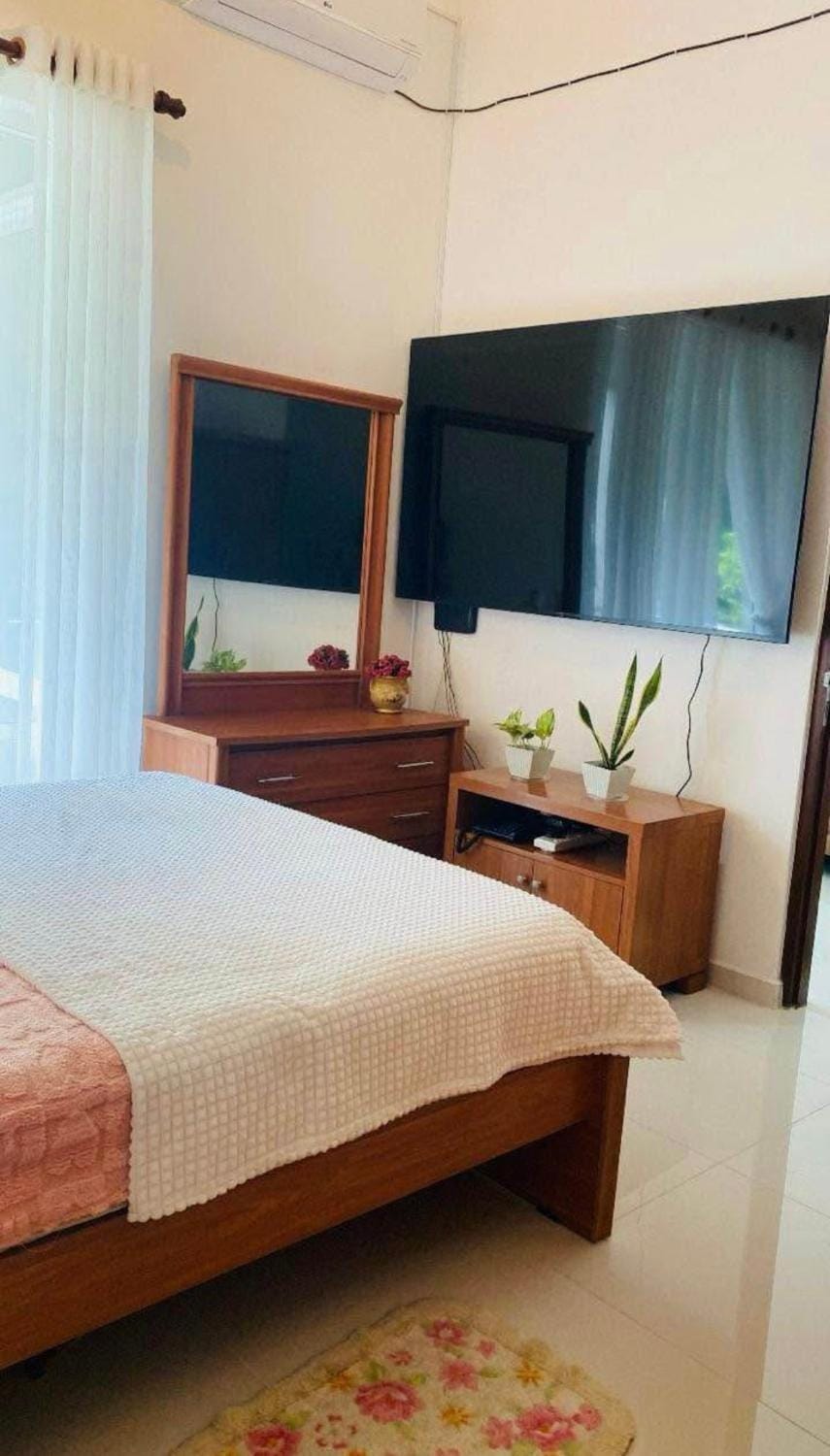 Prime lake Villa Villa in Gangawatakorale