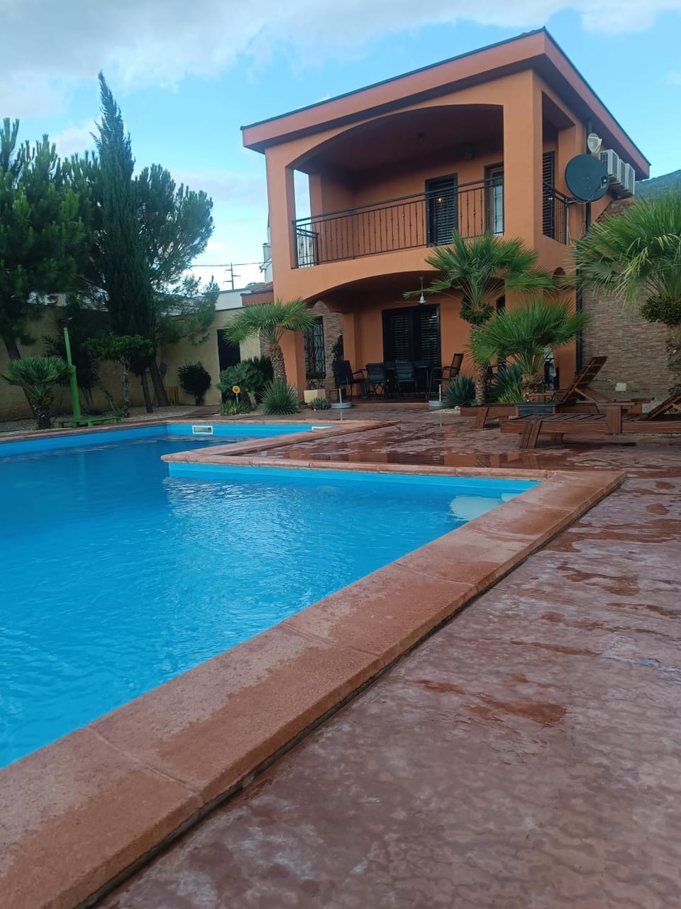 Property building, Pool view, Swimming pool