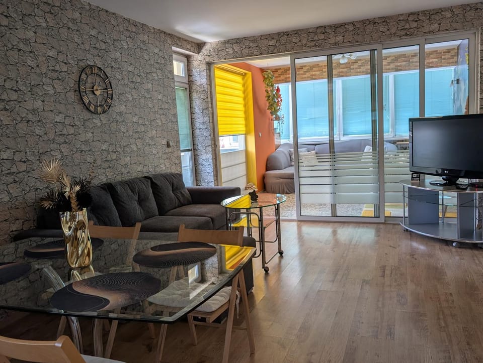 Communal lounge/ TV room, Seating area