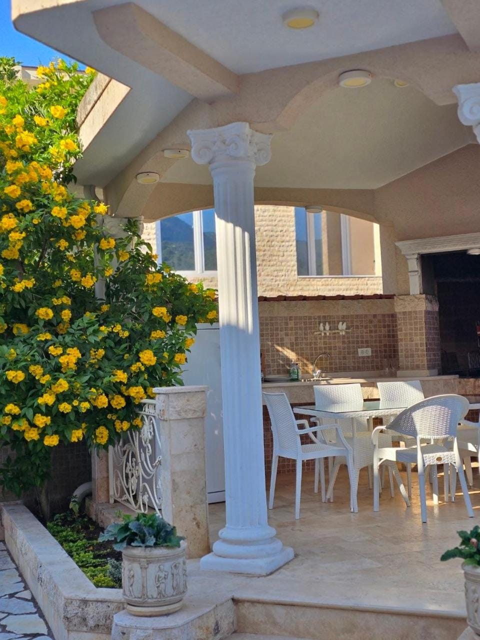 Villa Crown Silvia Villa in Ulcinj Municipality