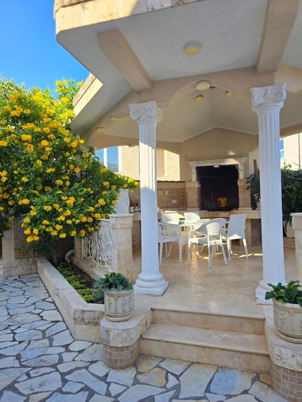 Villa Crown Silvia Villa in Ulcinj Municipality