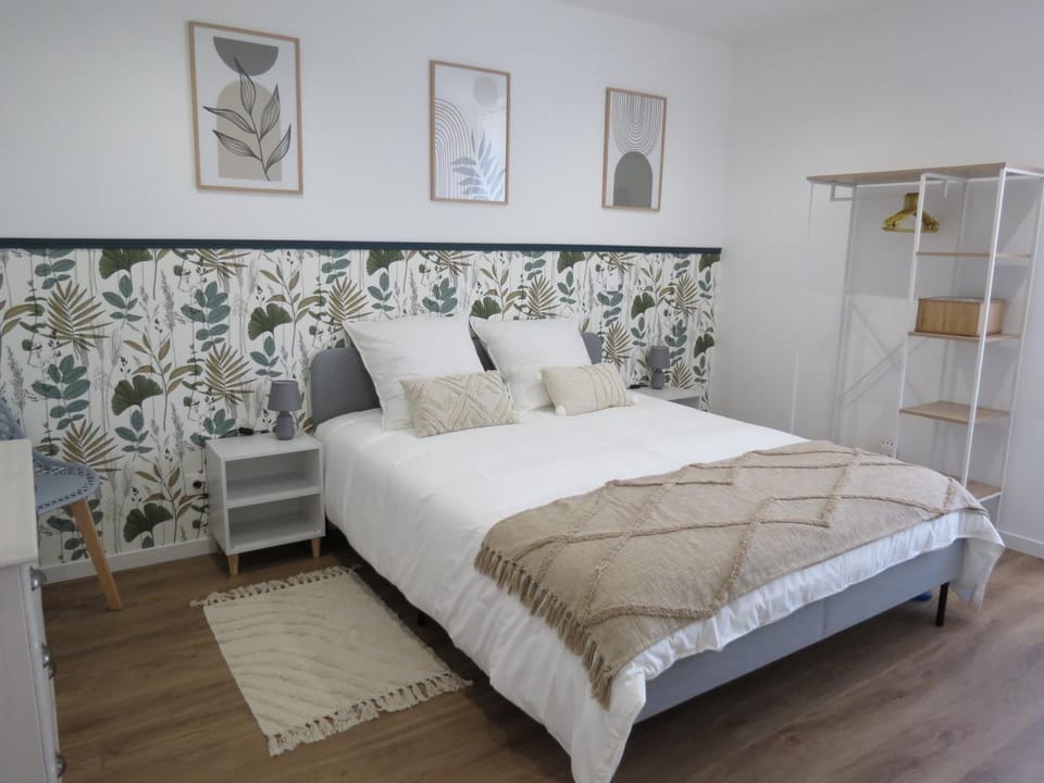 Living room, Bedroom